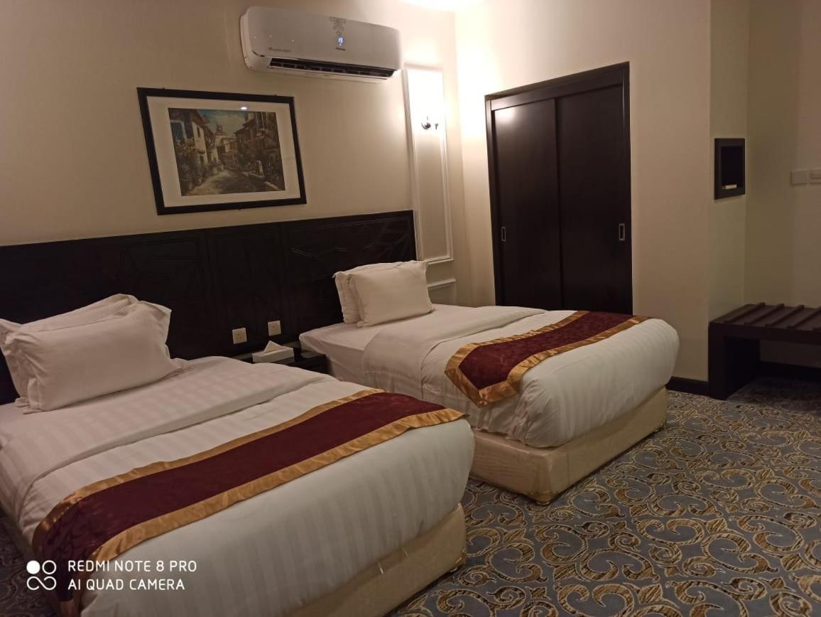 Rollins Hotel บูเรดาห์ ภายนอก รูปภาพ